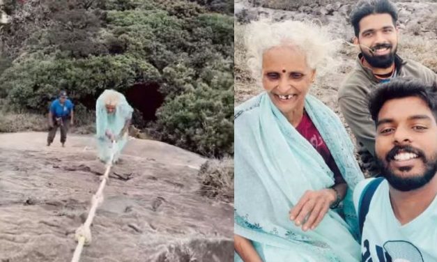 Video: 62-Year-Old Kerala Superwoman Treks 6,129 ft Agasthyarkoodam Peak Wearing a Saree