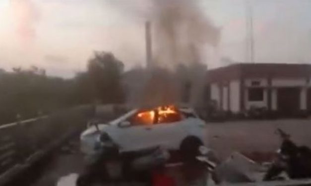 Chhattisgarh: 20 Cops Injured, Vehicles Damaged as Contract Workers Protest at Power Plant Turns Violent