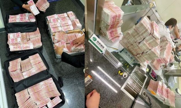 Chinese Millionaire Withdraws Rs 5.8 Crores and Asks Bank Employees to Count Every Bill