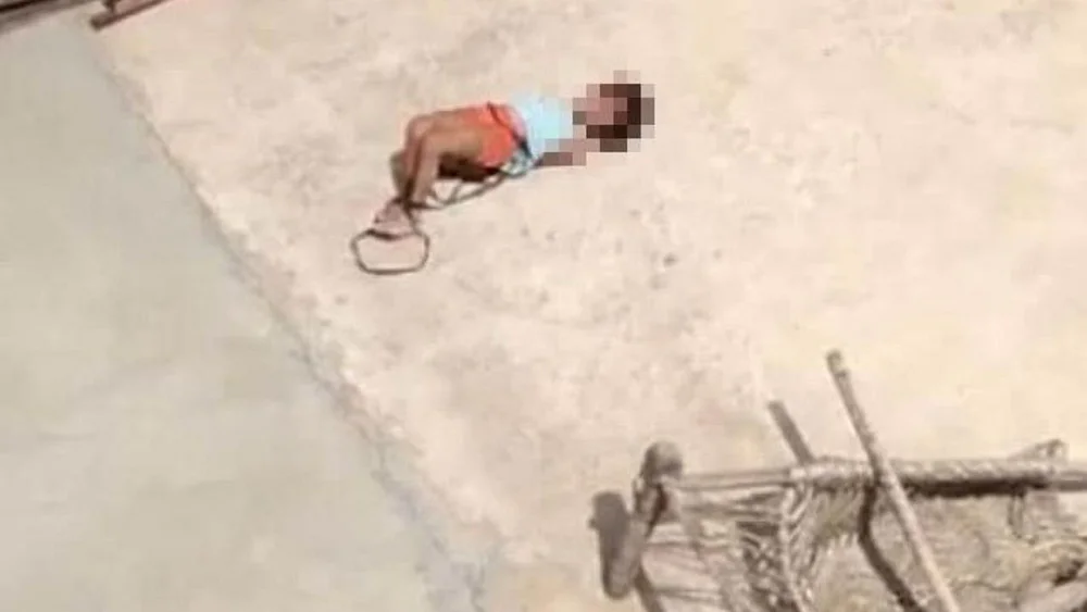 Delhi: Mother Ties 5-Year-Old Daughter on Roof Under Scorching Sun for ‘Not Doing Homework’, FIR Filed