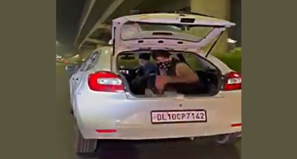 Delhi YouTuber Joravar Singh Kalsi Lands in Jail Over his ‘Farzi’ Stunt, Threw Money from Moving Car to Go Viral