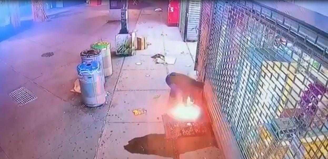 Drunk Man Sets Bangladesh Restaurant in New York on Fire Over Botched Chicken Biryani Order | Video