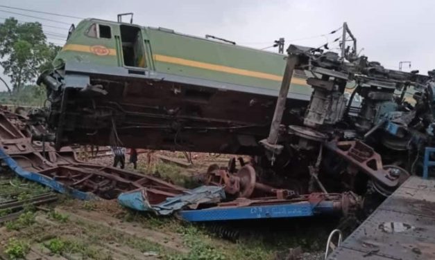 Goods Train Collision in Bankura, West Bengal, Causes Derailment of Bogies