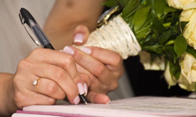 Tamil Nadu: Groom’s Friends Make Bride Sign Contract Allowing him to Play Cricket Every Weekend