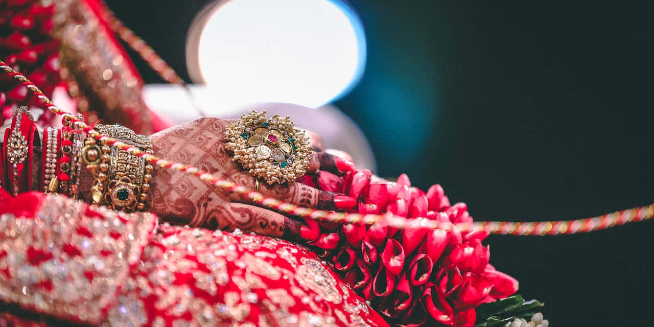 Gujarat Bride Dies of Heart Attack on Wedding Day, Family Marries Off Bride’s Younger Sister Hours Later