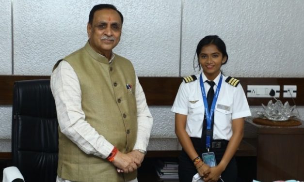 Meet 19-yo-Maitri Patel who Became India’s Youngest Commercial Pilot