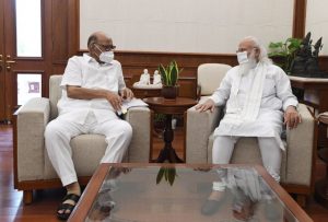 PM-Modi-meets-Sharad-Pawar