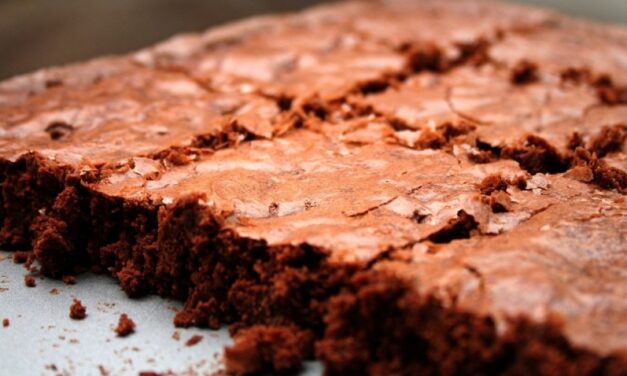 Puducherry Girl Mistakes Rat Poison Kept by Window as Chocolate Cake, Dies after Consuming It