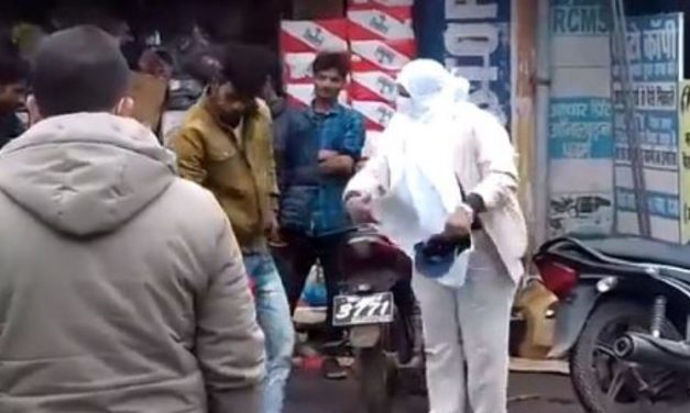 MP: Video Shows Rewa Policewoman Making Man to Clean Her Trousers and Slapping Him