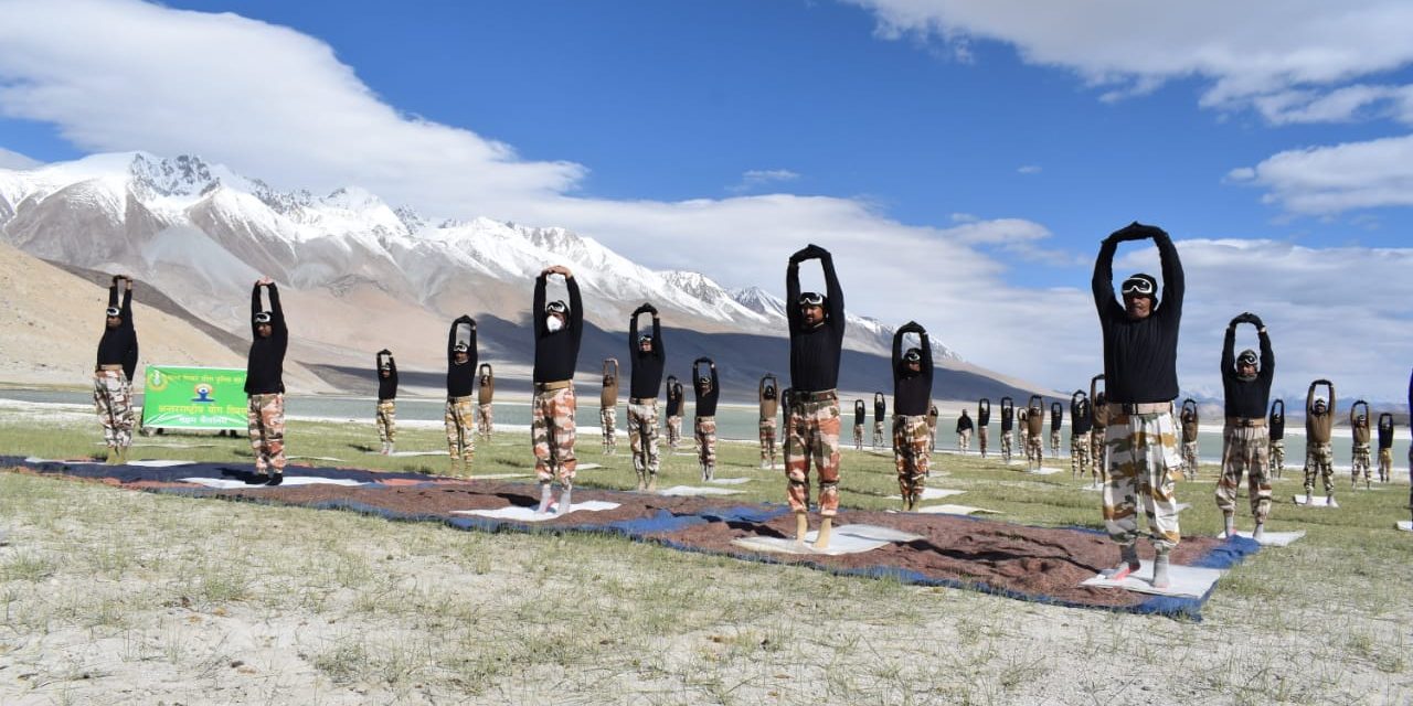 International Yoga Day 2021: PM Modi Addresses India, Soldiers at Ladakh Perform Yoga at 18,000 ft