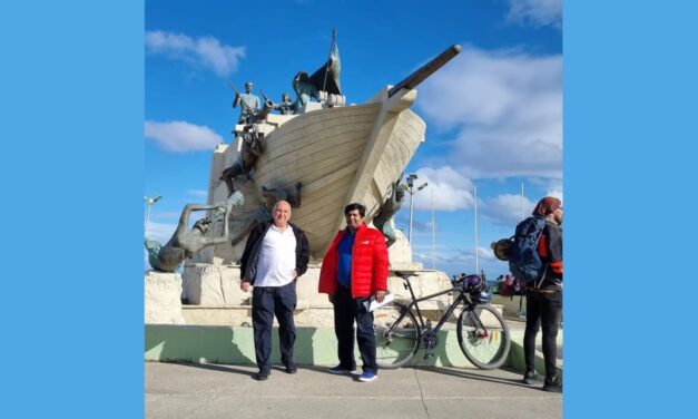 Surprising! 2 Indian Men Visits 7 Continents in Over 3 Days, Sets New Guinness World Record