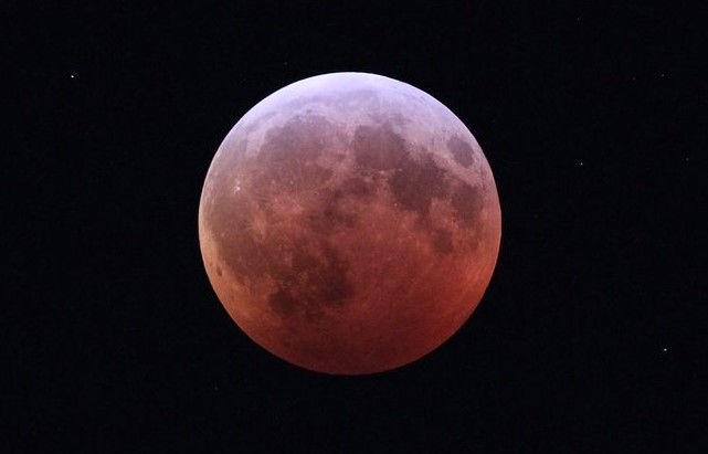 Total Lunar eclipse, Supermoon and Blood Moon Explained ...