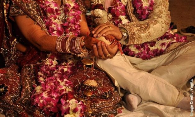 UK Nurse Travels All the Way to Agra to Marry Villager After Meeting him on Social Media