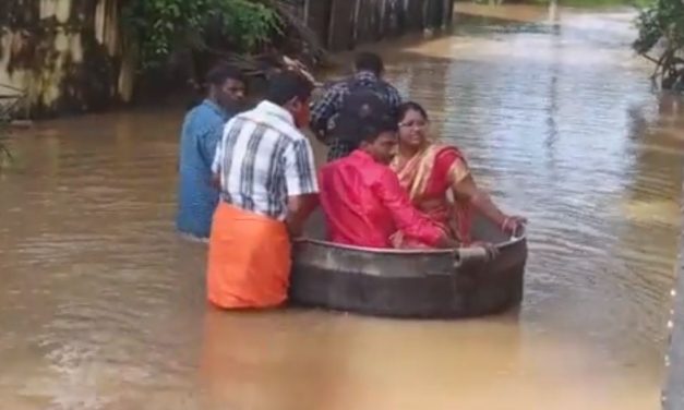 Indian Jugaad: Kerala Couple Use Cooking Vessel as Boat to Reach Wedding Venue Amid Floods