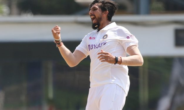 Ishant Sharma becomes 3rd Indian fast bowler to take 300 wickets in Test